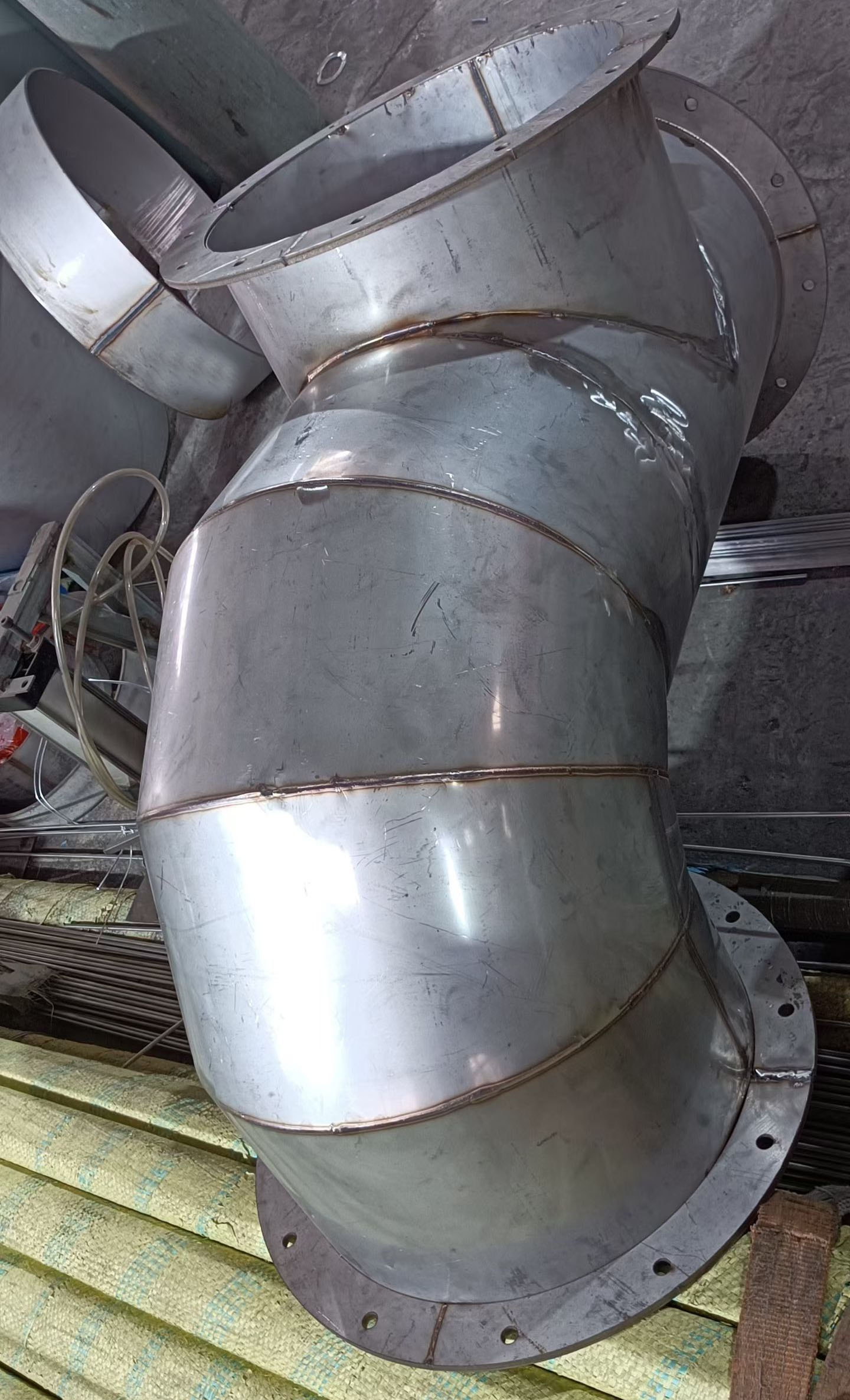 不锈钢卷板焊接加工